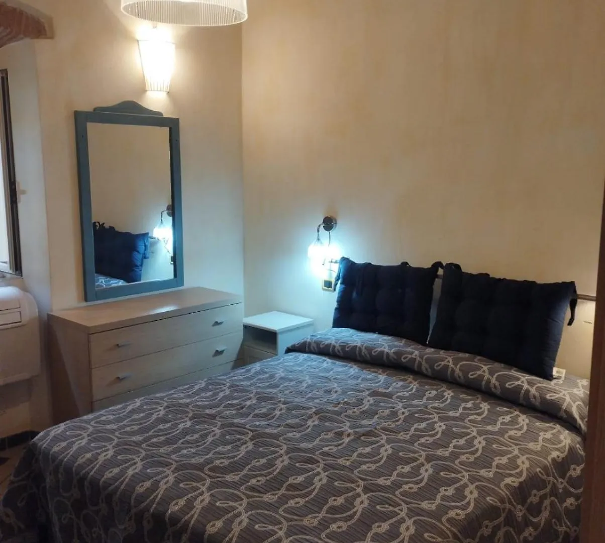 Le Caldane Apartment Giglio Porto